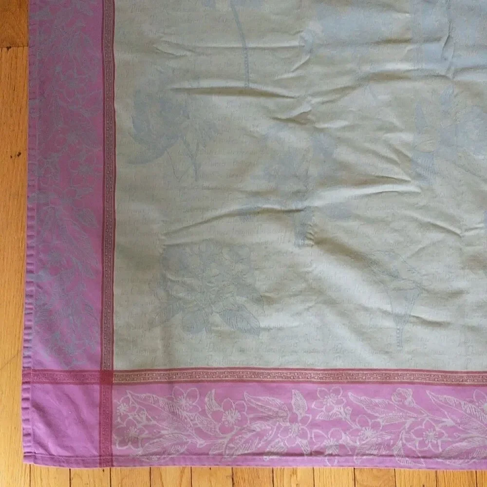 Le Jacquard Francais this tablecloth